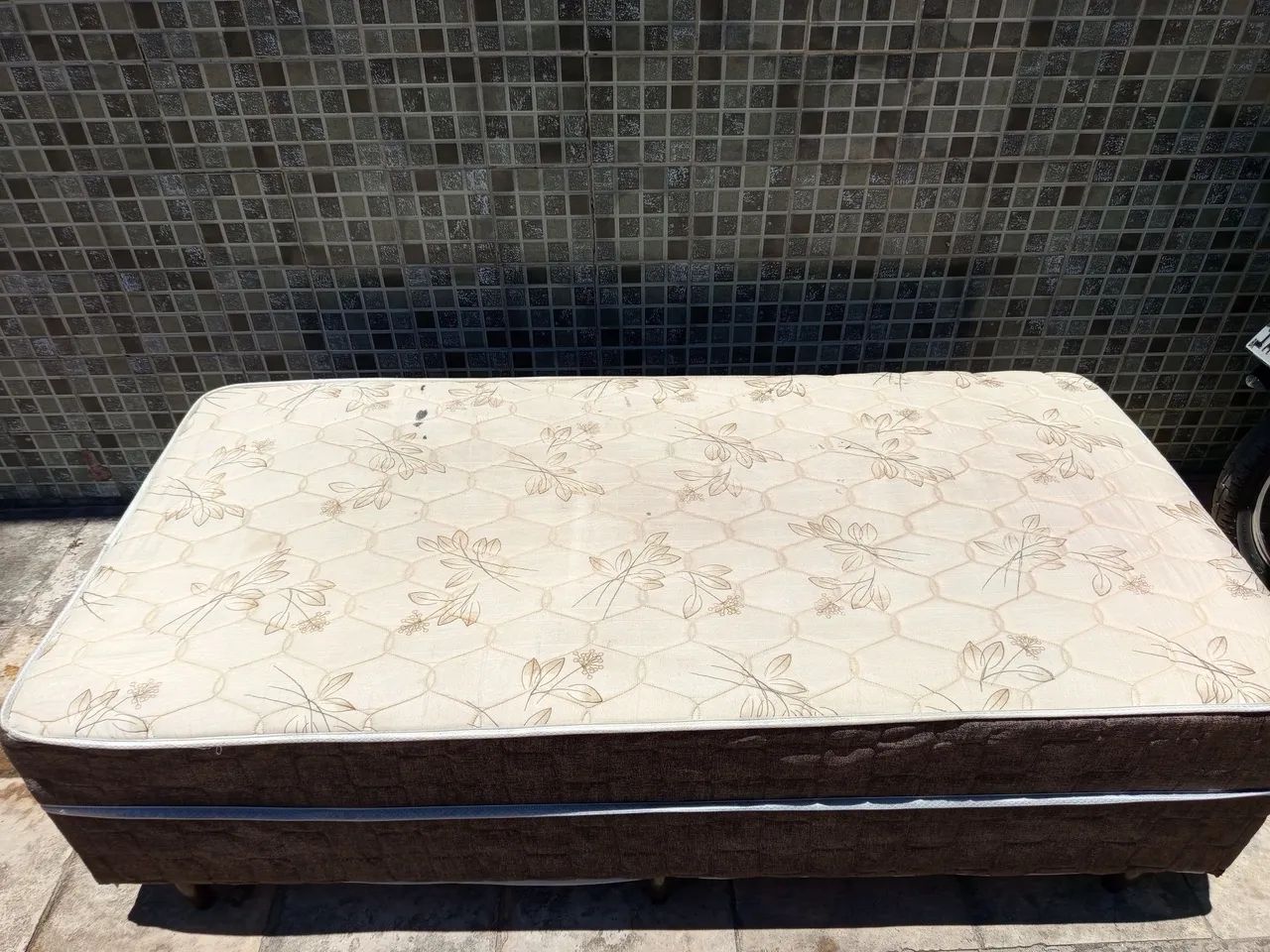 Vendo cama de solteiro  - Foto 2