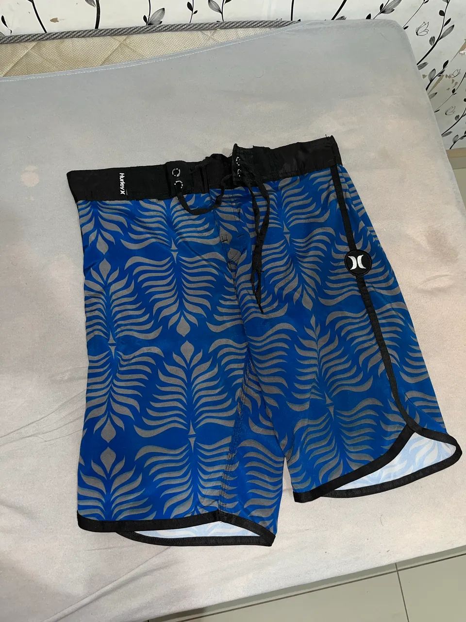 bermuda hurley tamanho 40