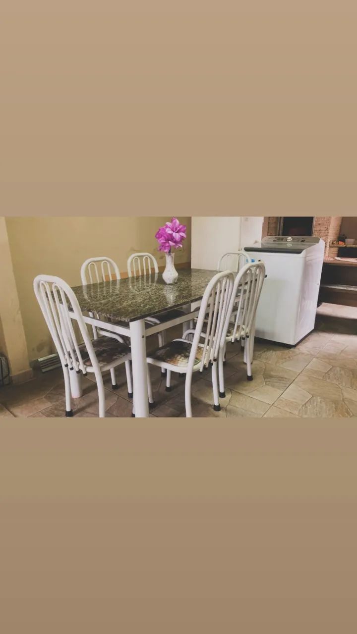 Vendo mesa 6 cadeiras pedra de mármore 