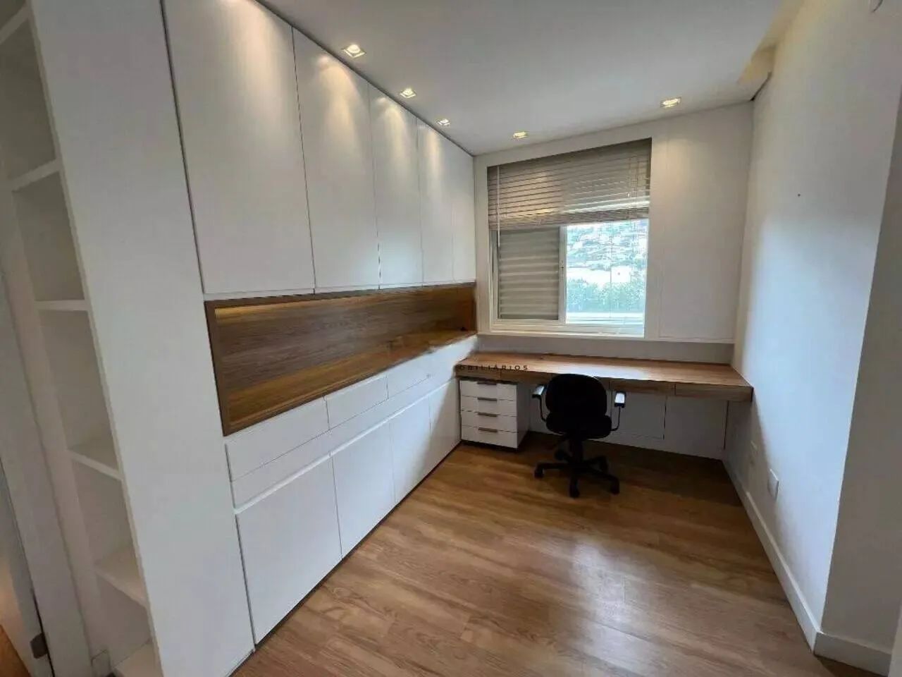 Apartamento impecável, mobiliado e decorado, pronto para morar! - Foto 5