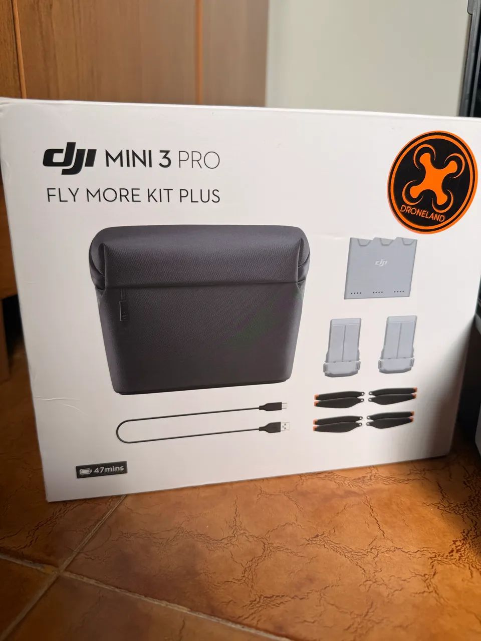 Kit DJI Mini 3 Pro + DJI RC + 2 Baterias Plus + Hub