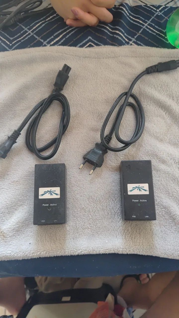 Kit 2 Injetores PoE Ubiquiti 24V 0,5A Originais - Foto 3