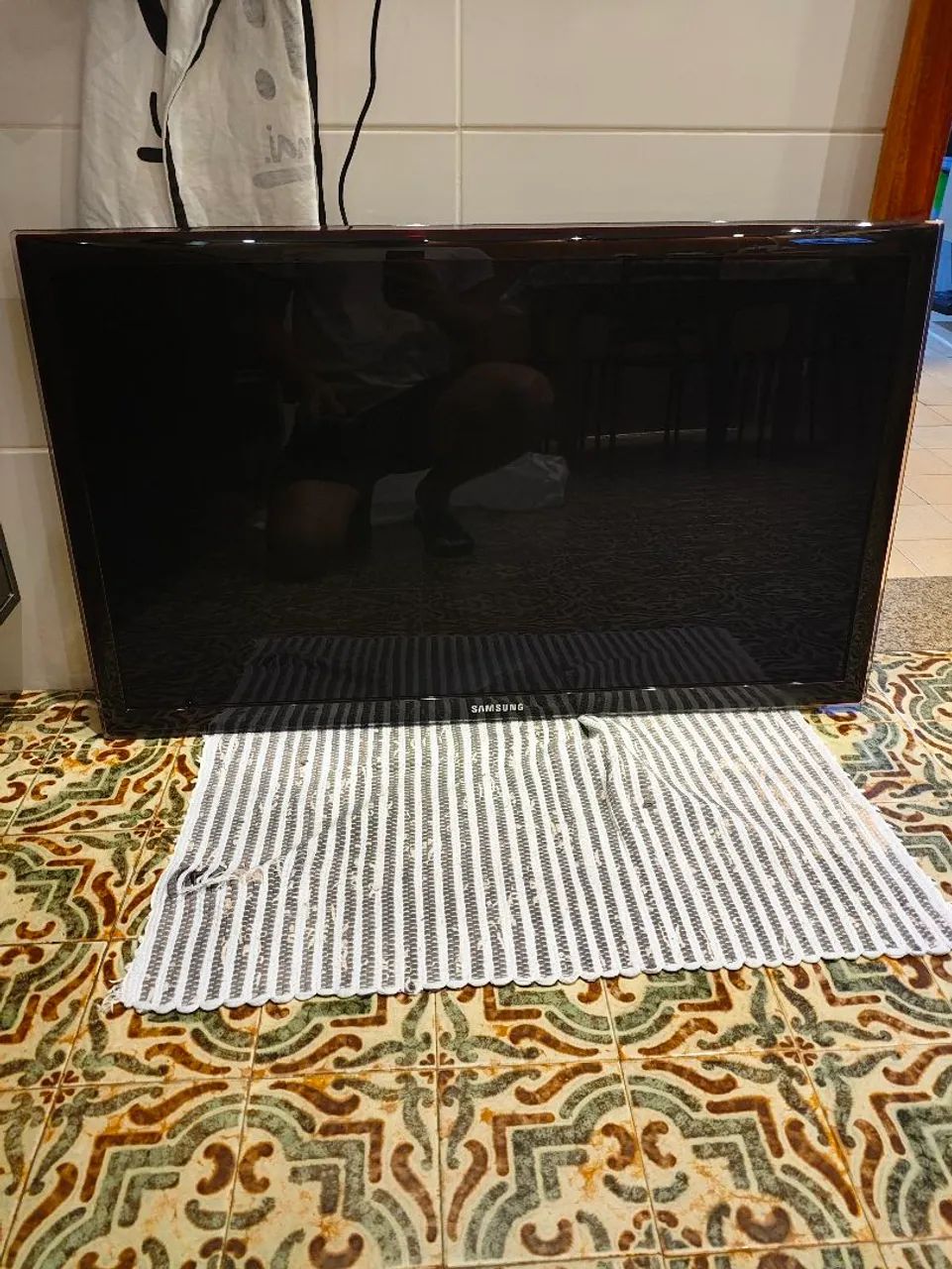 Tv 40 polegadas Samsung, não é smartv (atenção ao anúncio) - Foto 2