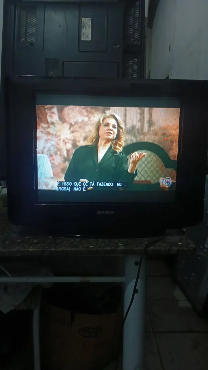 Tv sansung utislin tela plana com conversor e controle 21 polegadas  - Foto 3