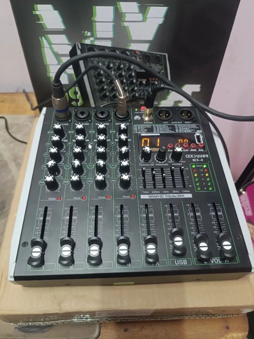 Mesa de Som MX4 4 Canais Bluetooth USB 99 DSP Phantom 48V - Foto 2