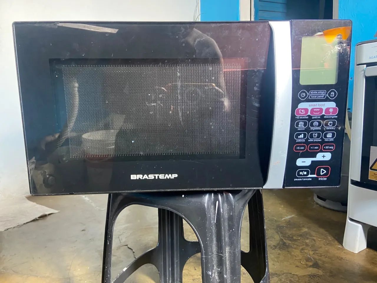 Vendo microondas Brastemp 220v