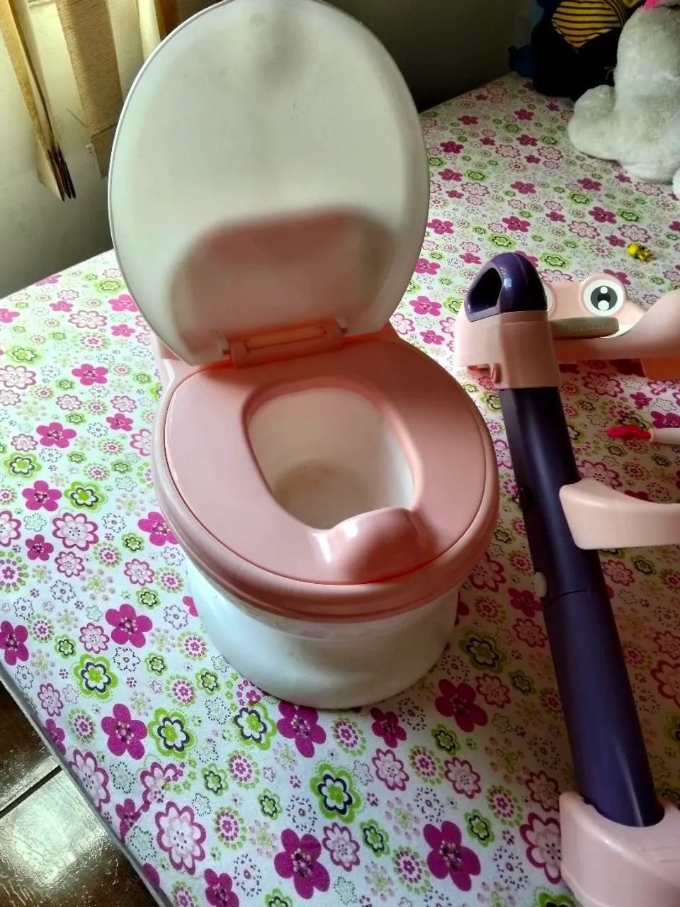 Kit para ajudar no desfralde penico e redutor com escada - Foto 3