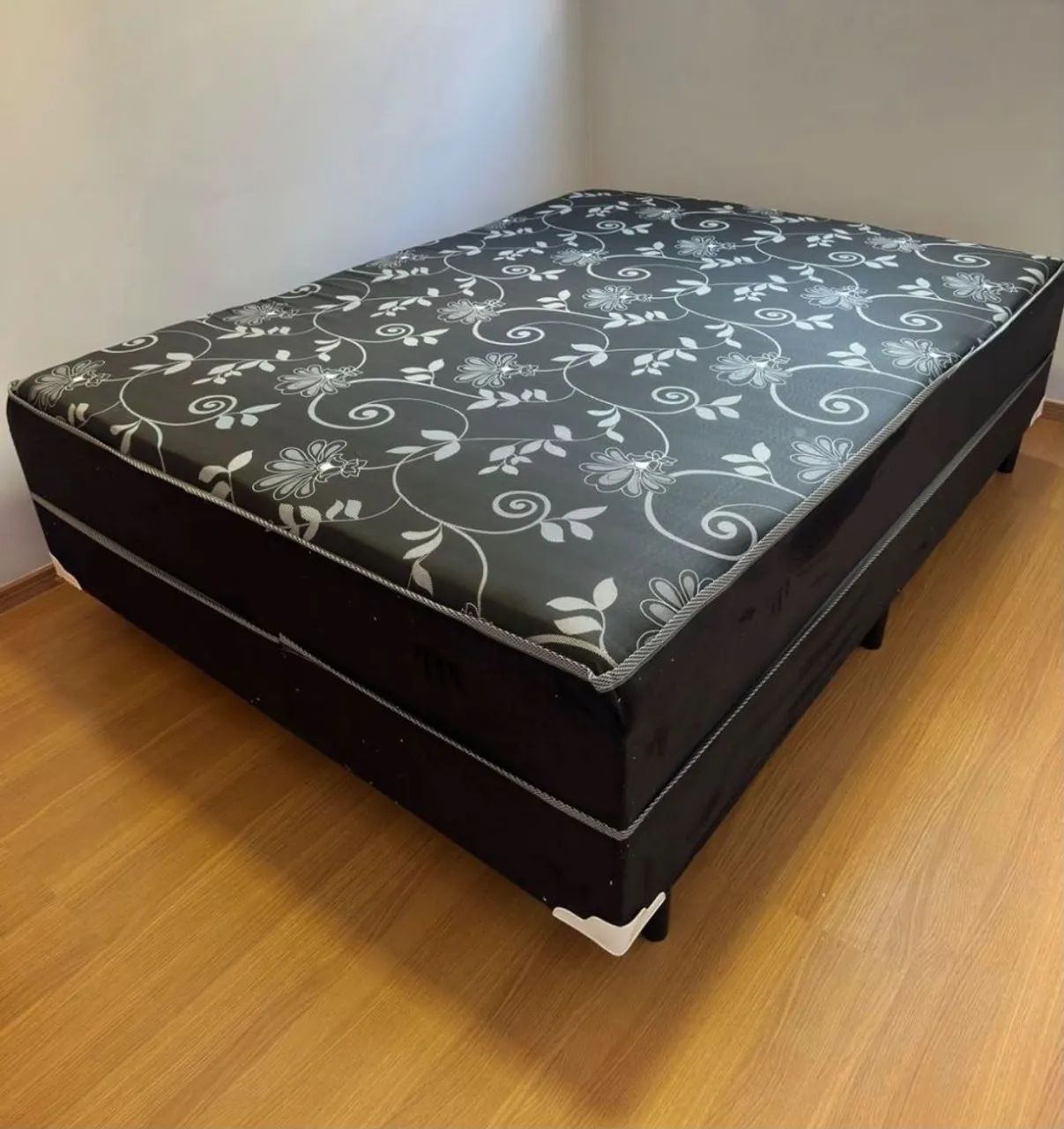 CAMA BOX DE CASAL