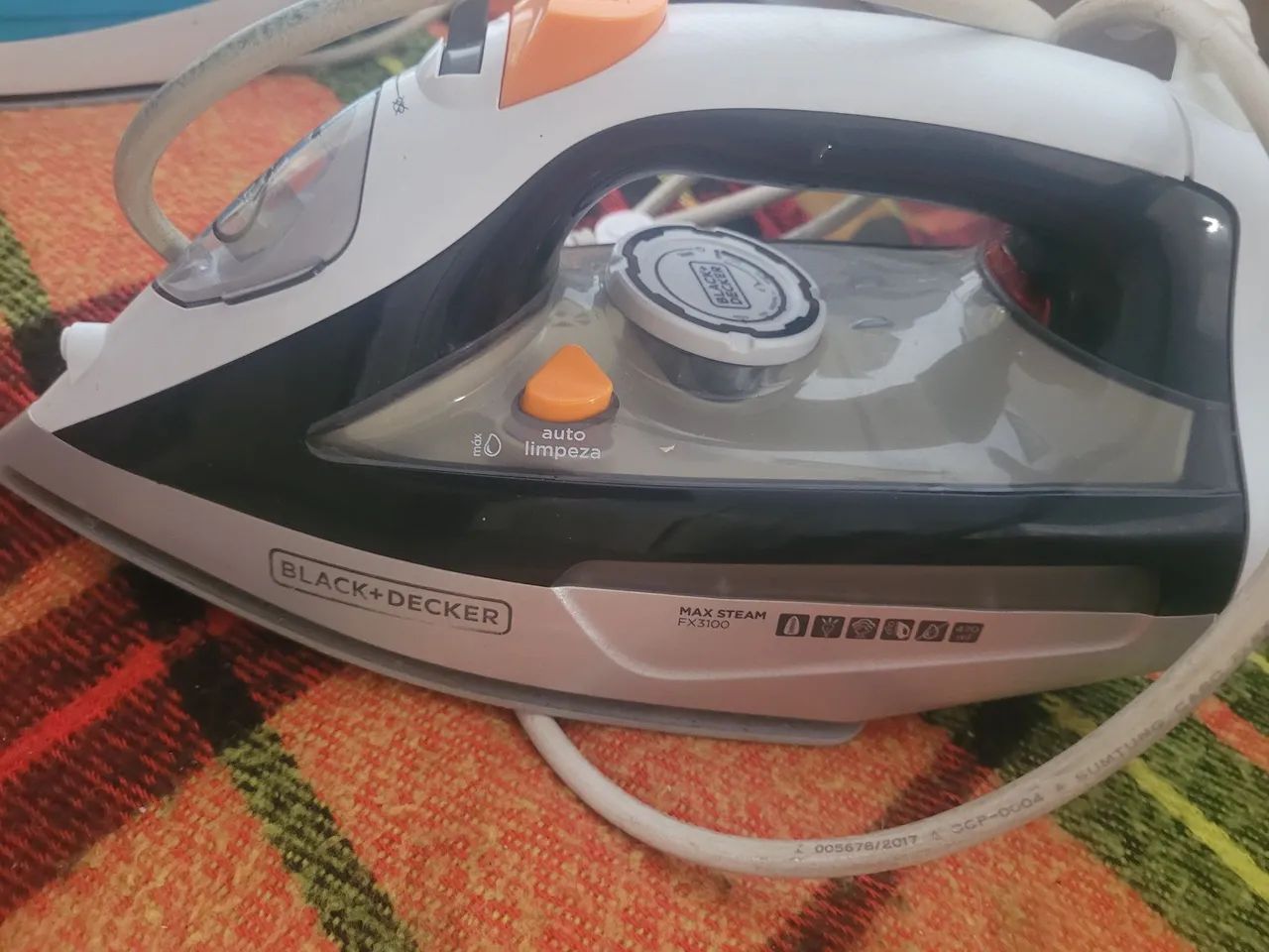Ferro de passar roupas  - Foto 2