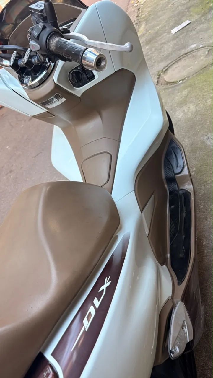PCX DLX 2021 - Foto 2