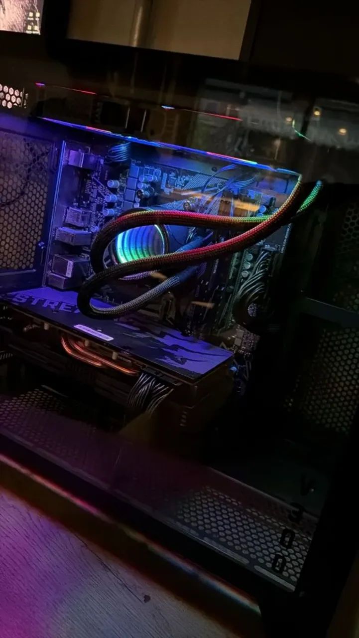 Placa de Vídeo AMD Radeon RX 5700 XT 8GB - Excelente Estado - Foto 2