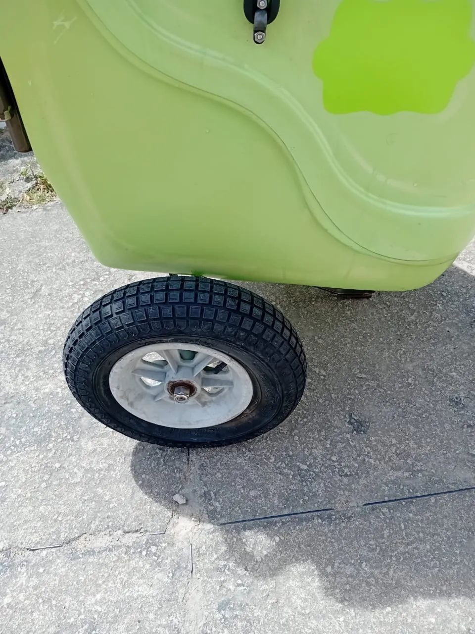 Vendo carrinho de picolé bem conservado  - Foto 3