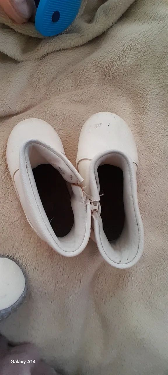Bota menina tamanho 21 - Foto 2