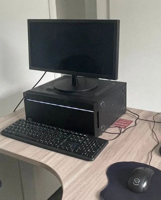 Computadores completos 16 GB Windows 10 Pro - versão <br><br>22HS <br><br>