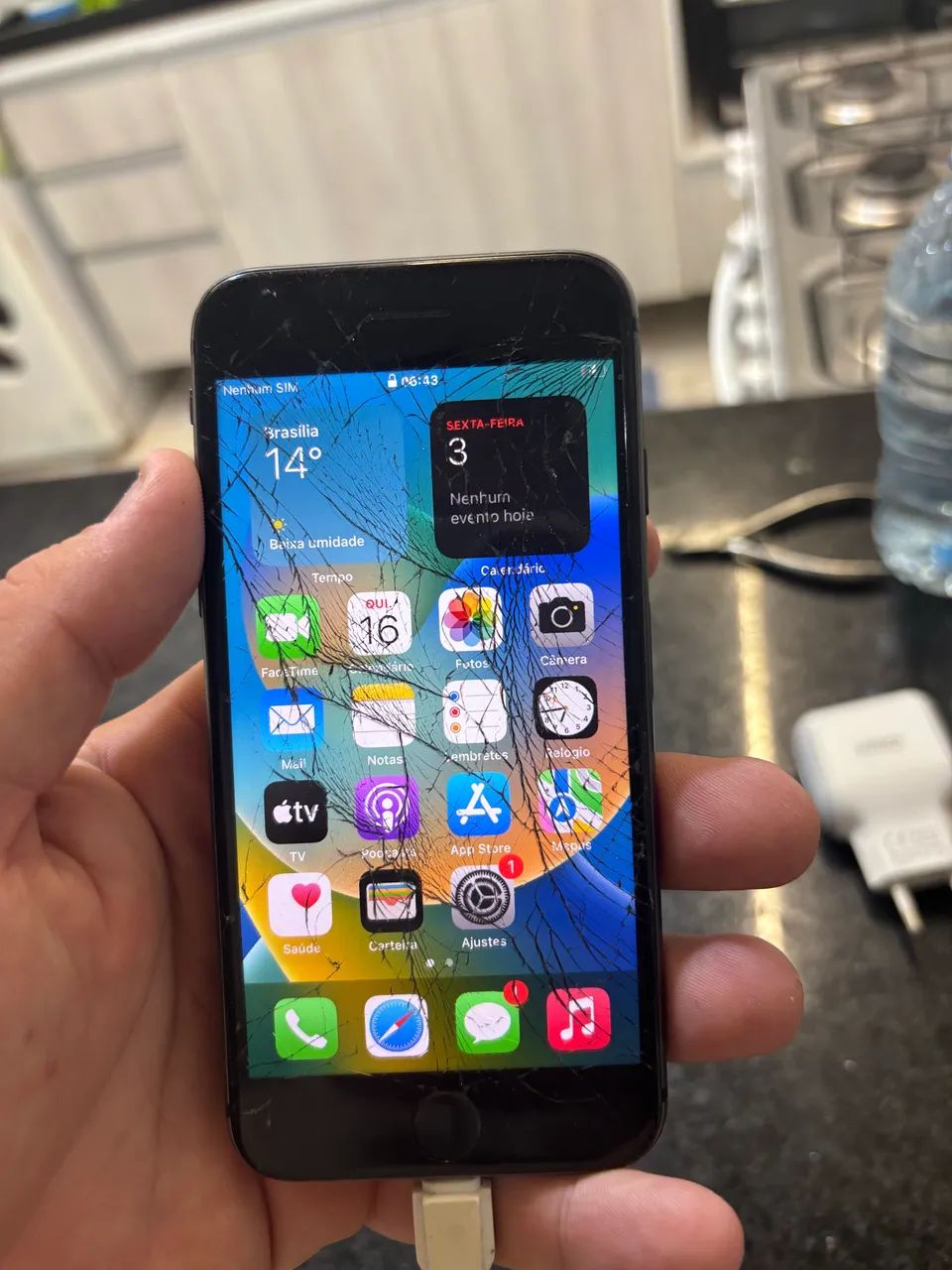 Vendo 2 iPhones 8 e um 7  - Foto 4