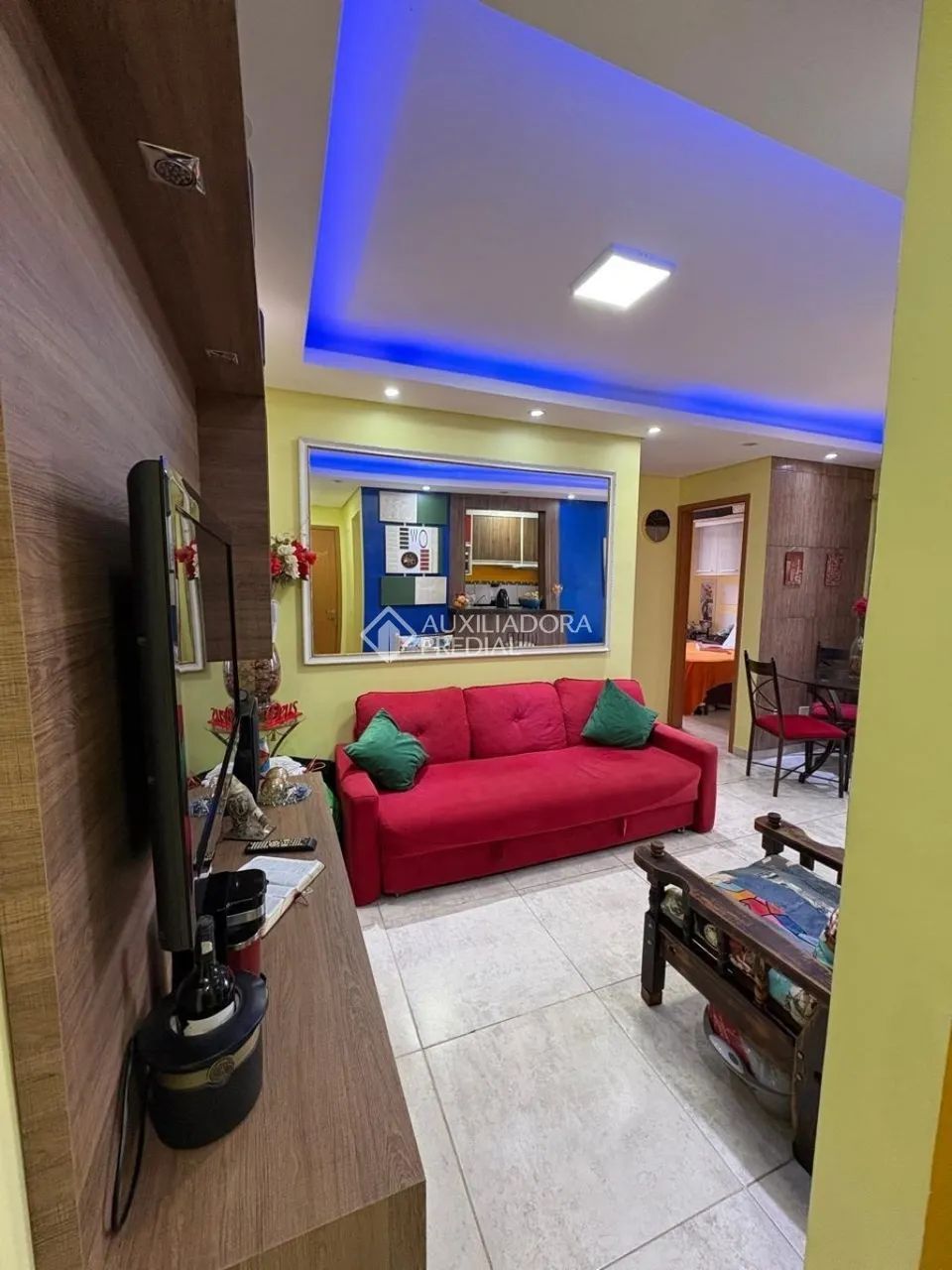 Apartamento de 2 quartos, vaga escriturada, sacada, churrasqueira, mobiliado à venda. - Foto 8