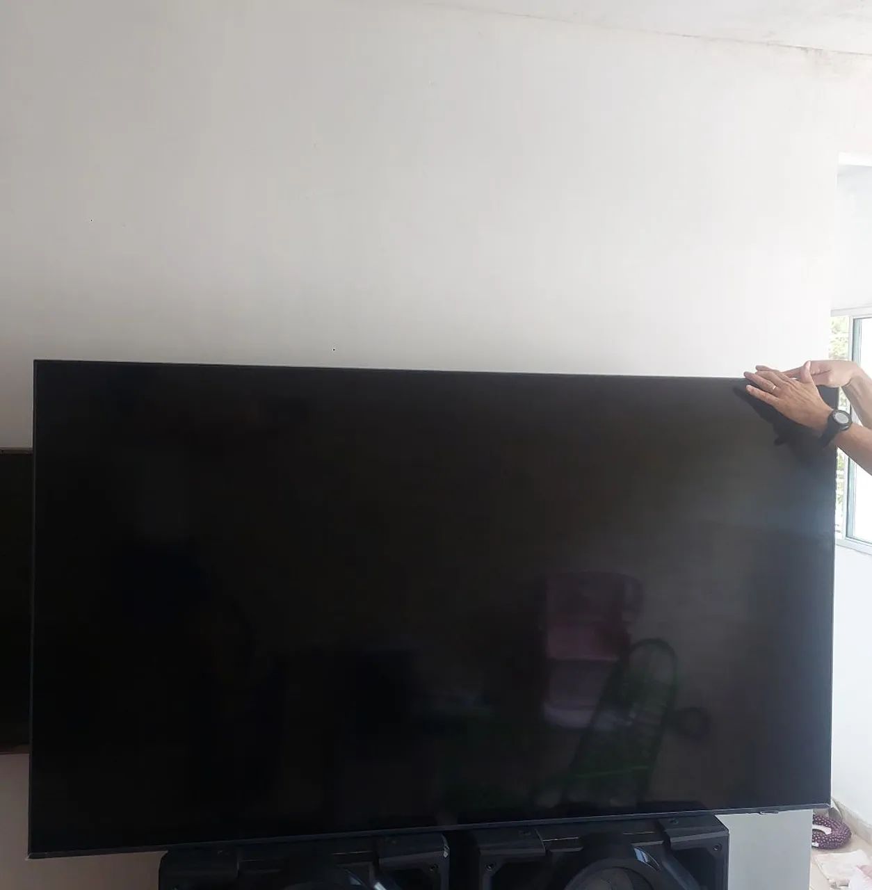 TV SAMSUNG 75 polegadas DANIFICADA/QUEBRADA  UN75DU8000G 