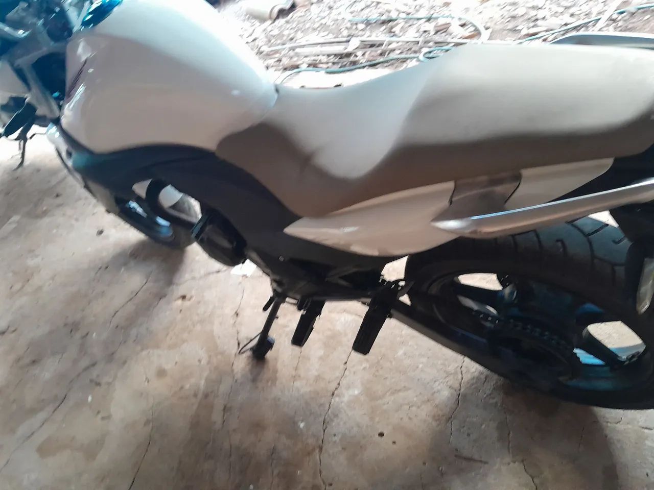 CB 300 - Foto 3