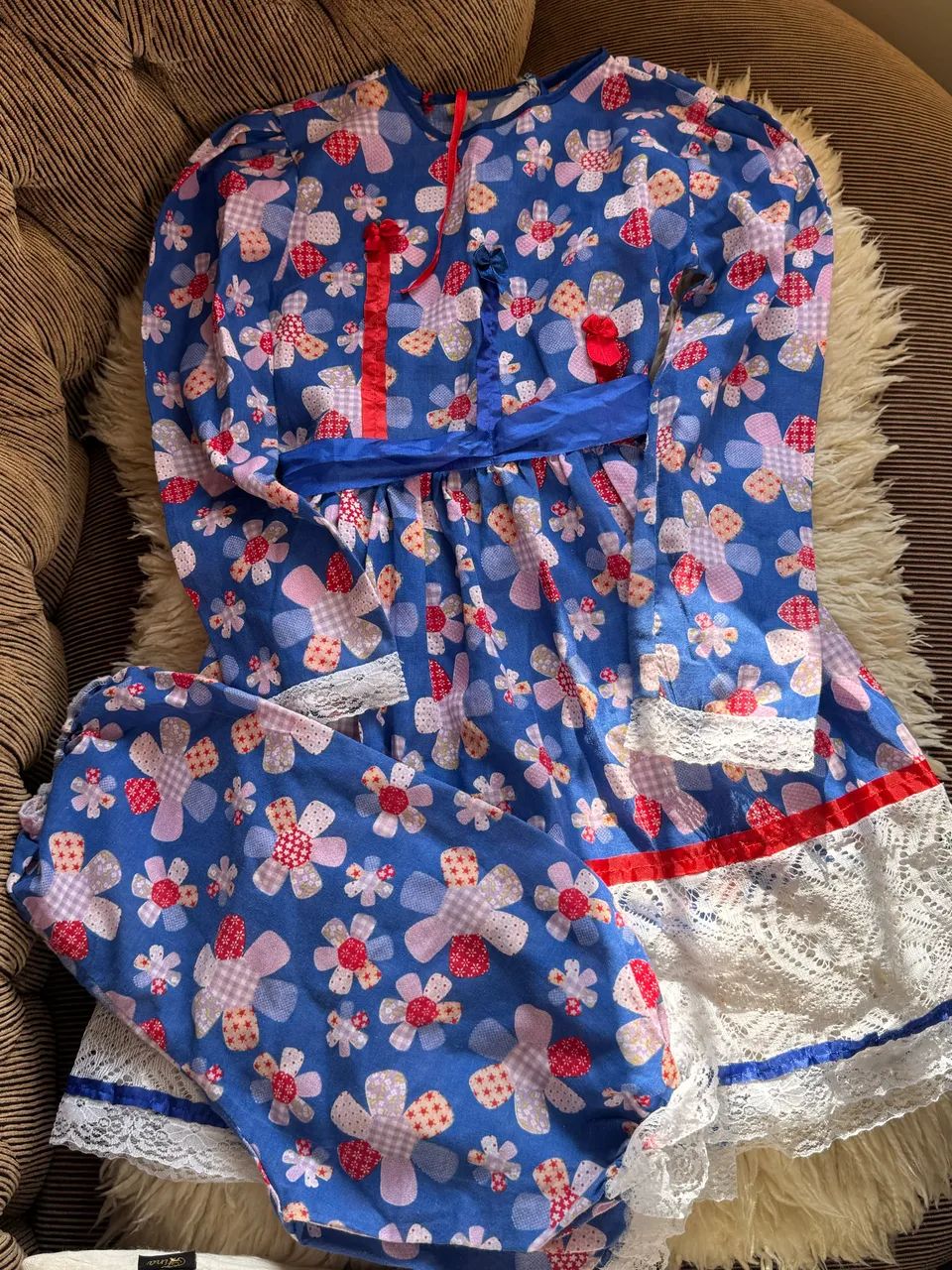Vestido de Festa Junina Infantil - Azul Floral com Manga Longa - Foto 4