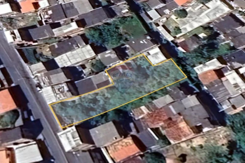 Terreno Comercial em São Cristão 710m².
