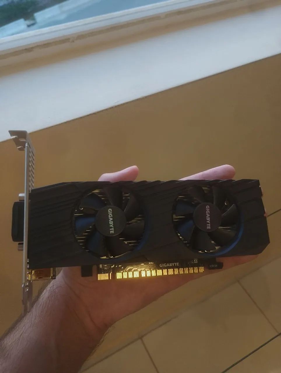 GTX1650 GIGABYTE LOW PROFILE  - Foto 3