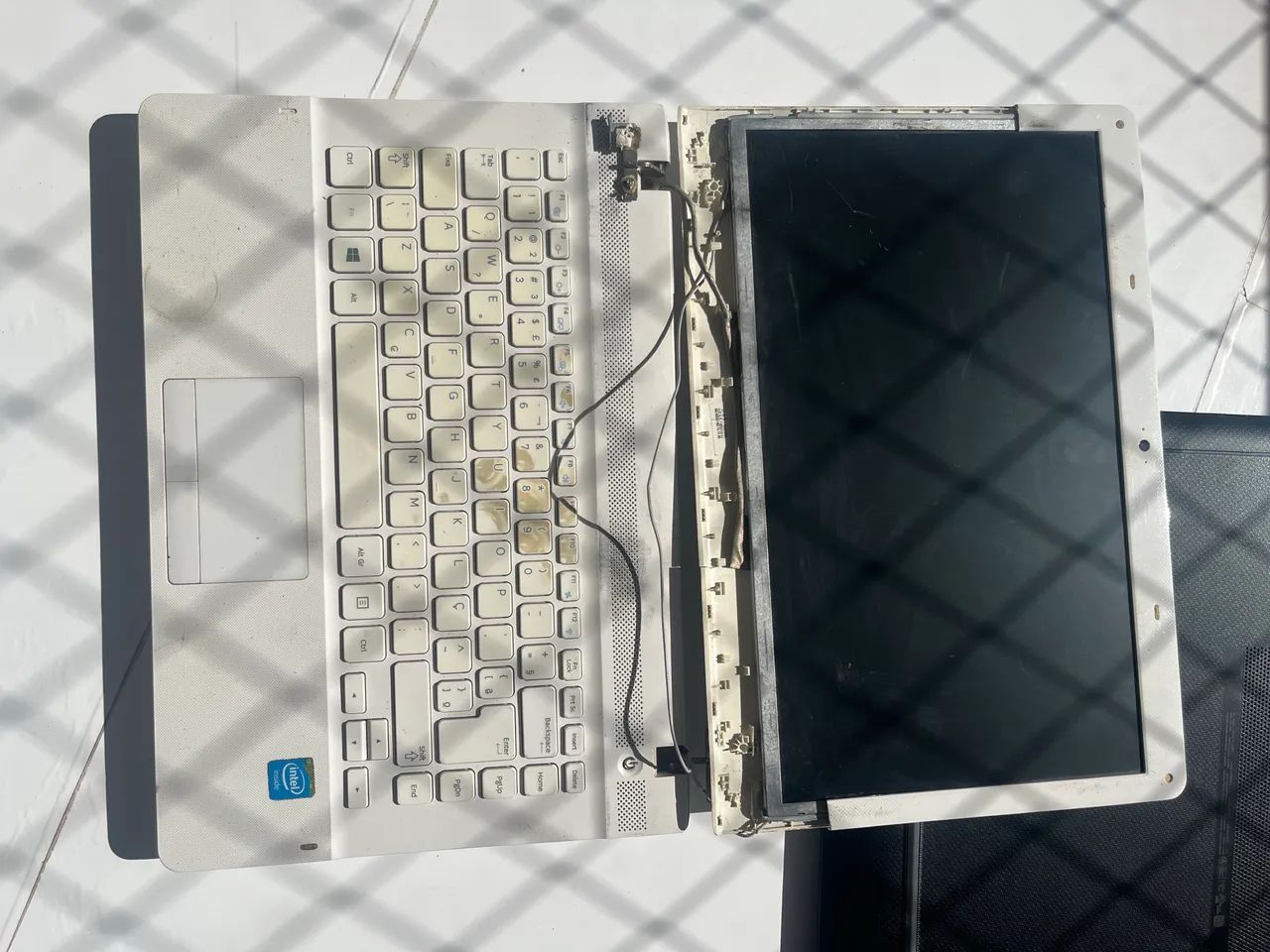 2 notebooks - 1 peça e outro funcional  - Foto 2