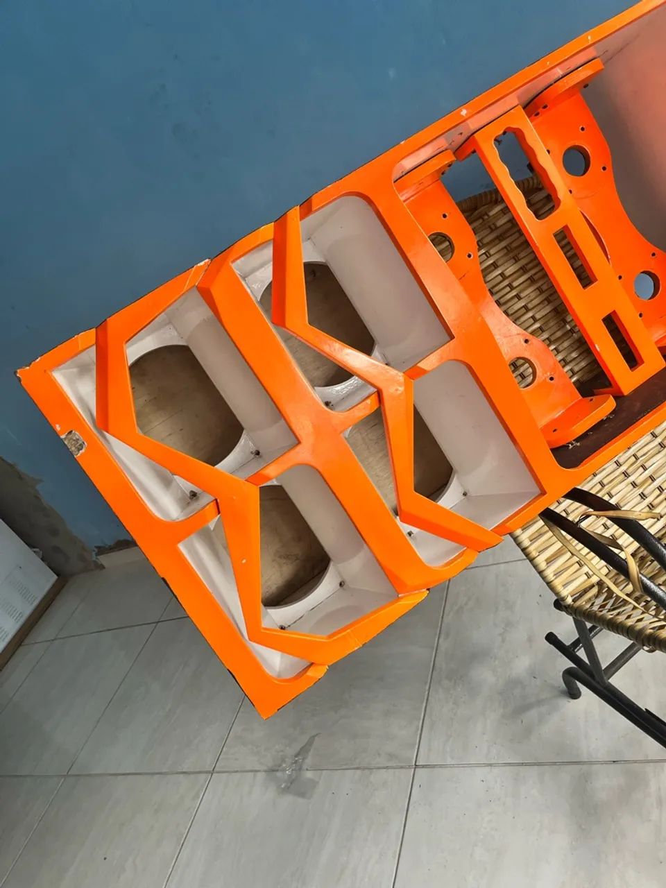 Vendo Caixa para Caminhonete para médio de 8 polegadas - Foto 4