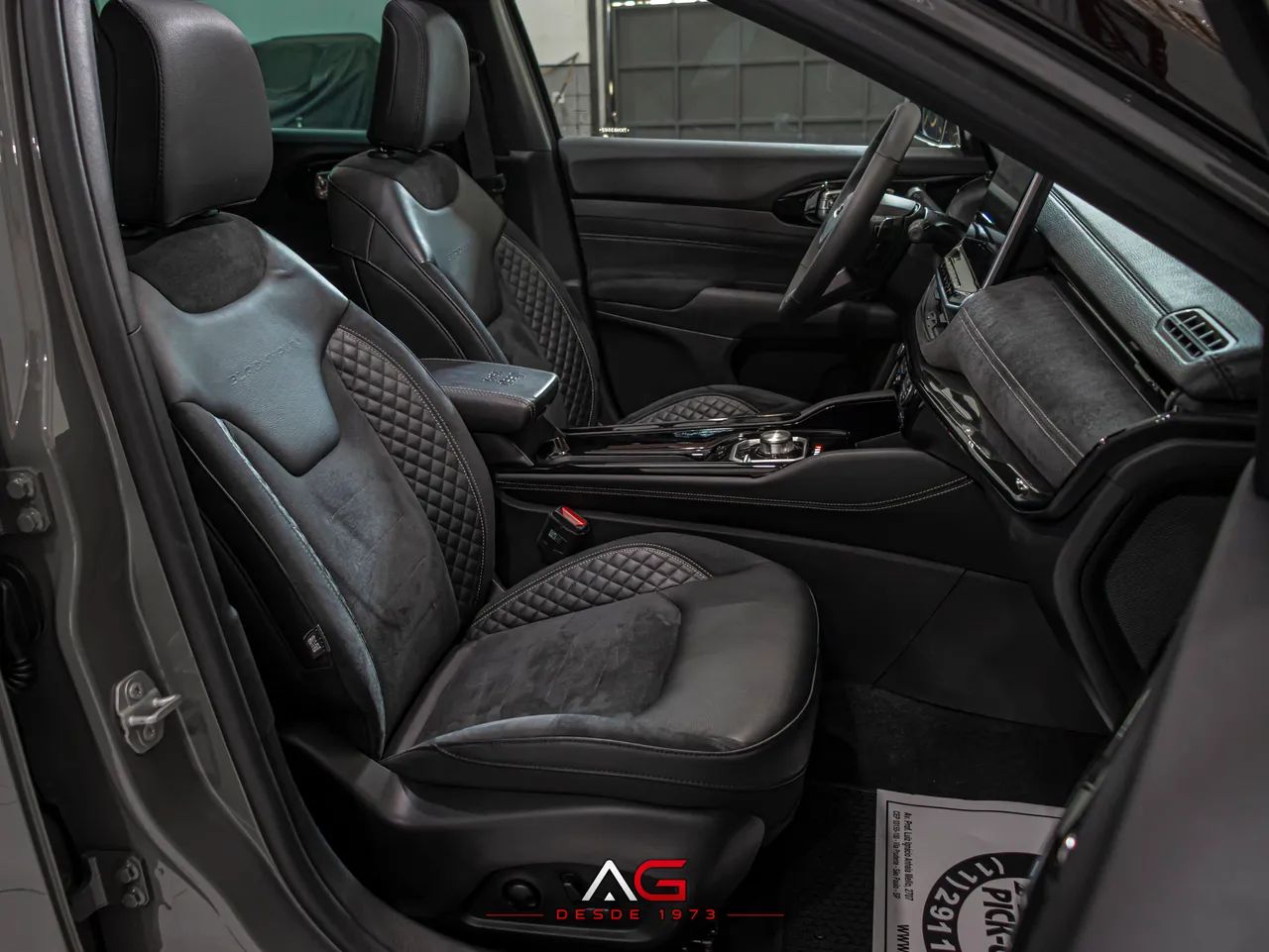 Jeep Commander Black Hurricane 2.0 4x4 TB Aut, foto 11 de 20