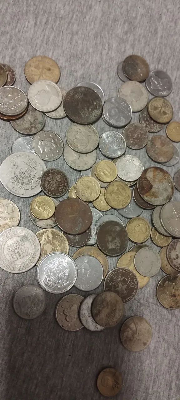 Vendo baú cheio de moedas reis e Cruzeiro  - Foto 3