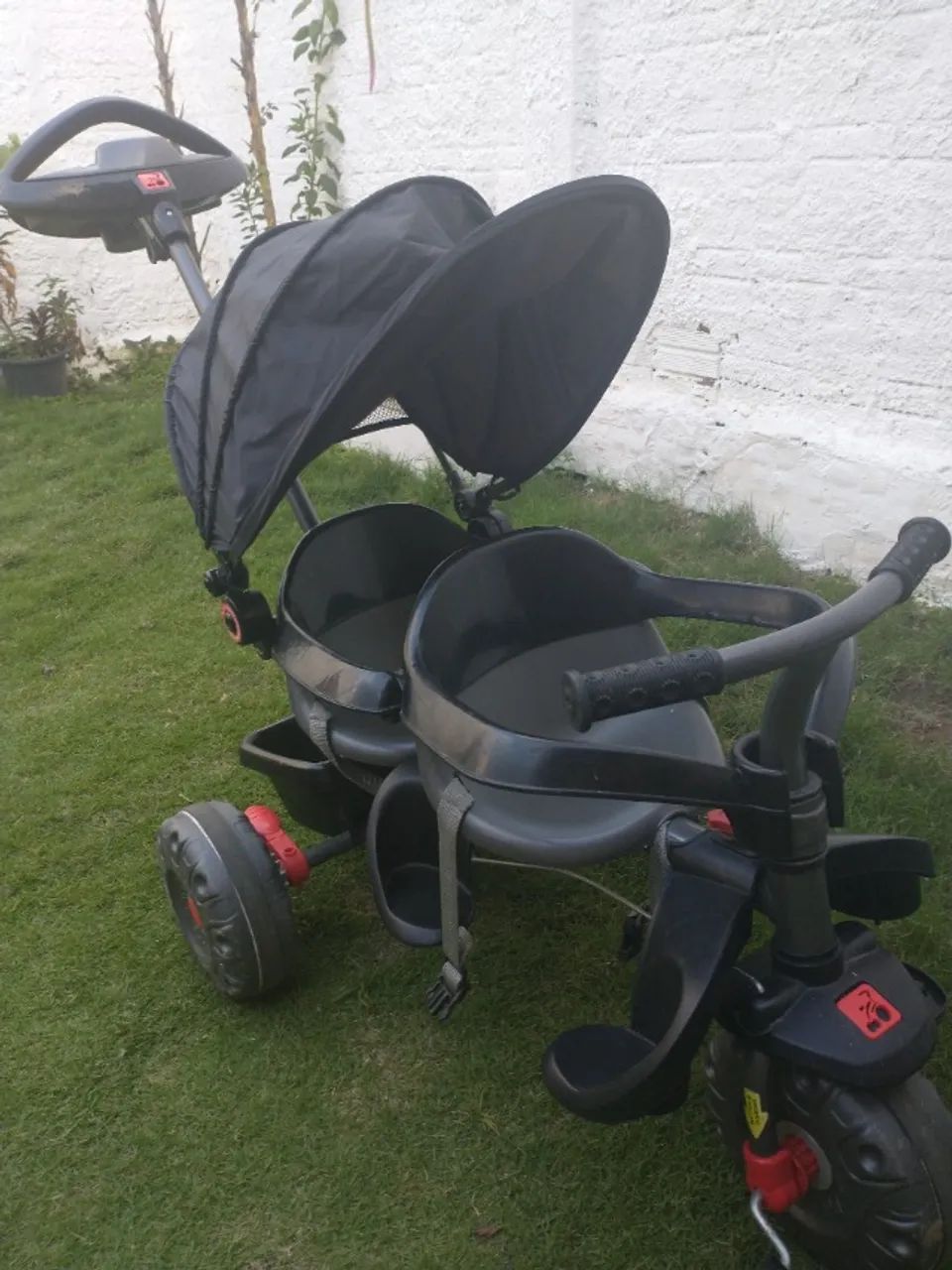 Carrinho Duplo triciclo Gemeos - Foto 4