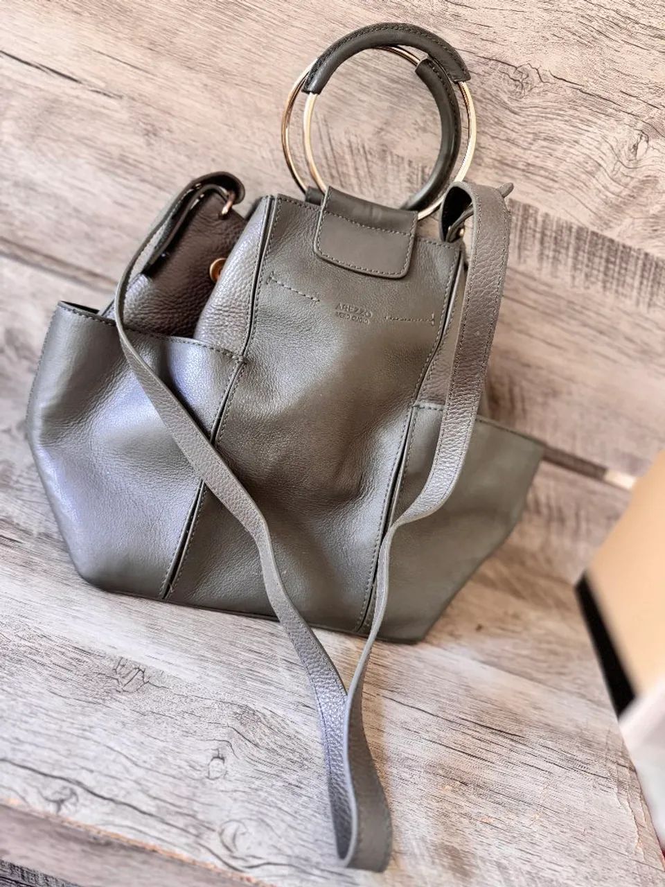 Bolsa Arezzo couro legítimo ( NOVA ) - Foto 5