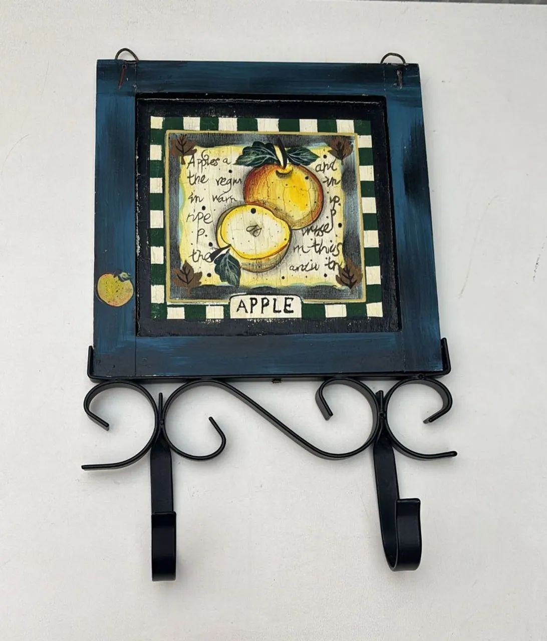 Porta Chaves E Cabideiro Rústico De Parede - Ferro E Azulejo - Foto 2