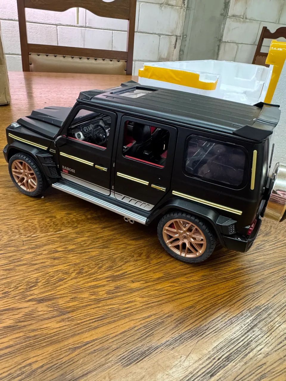 Mercedes Brabus G700 Diecast 1:18 - Foto 2