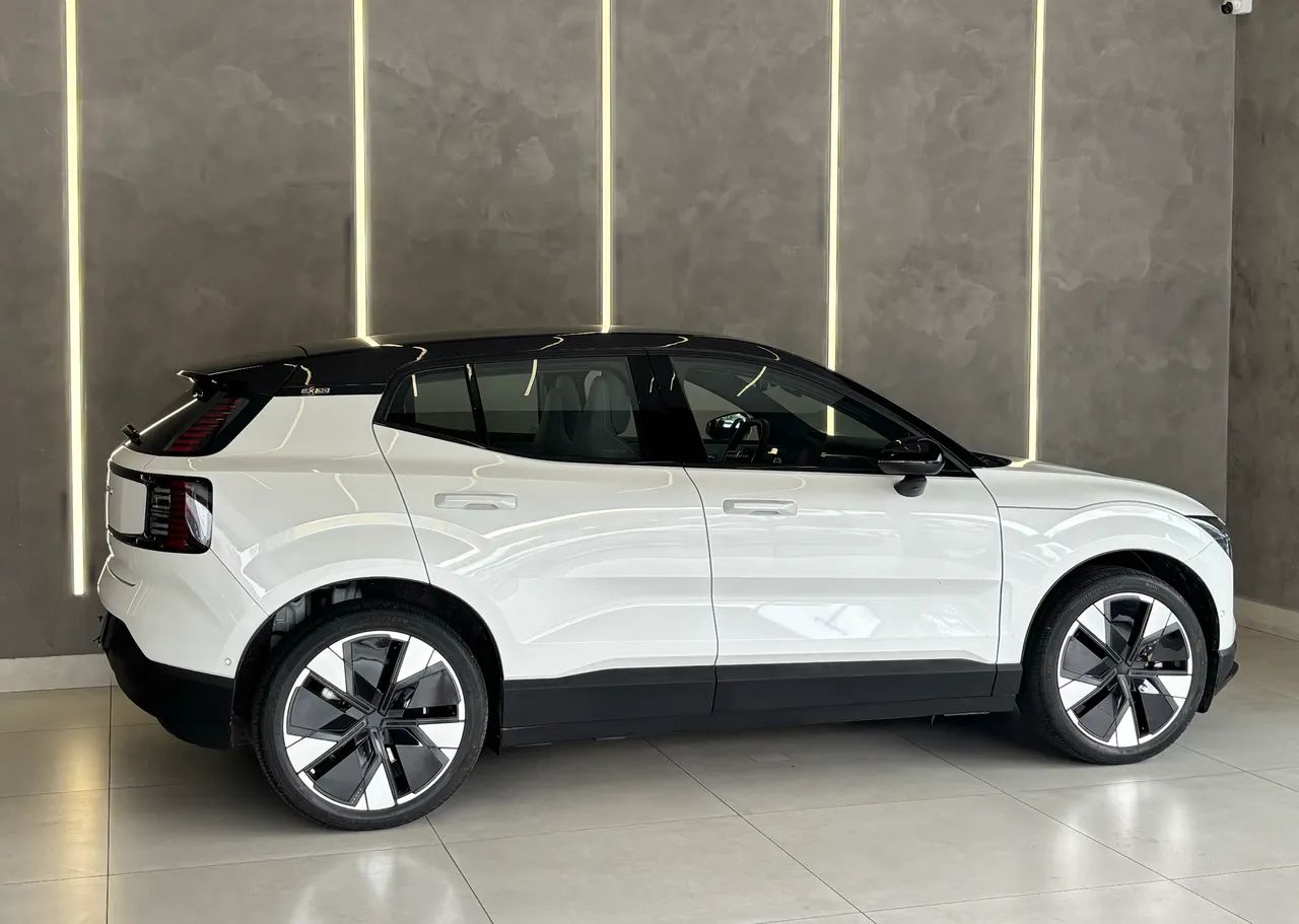 Volvo EX30 E60 Ultra (elétrico) 2024 - Foto 5
