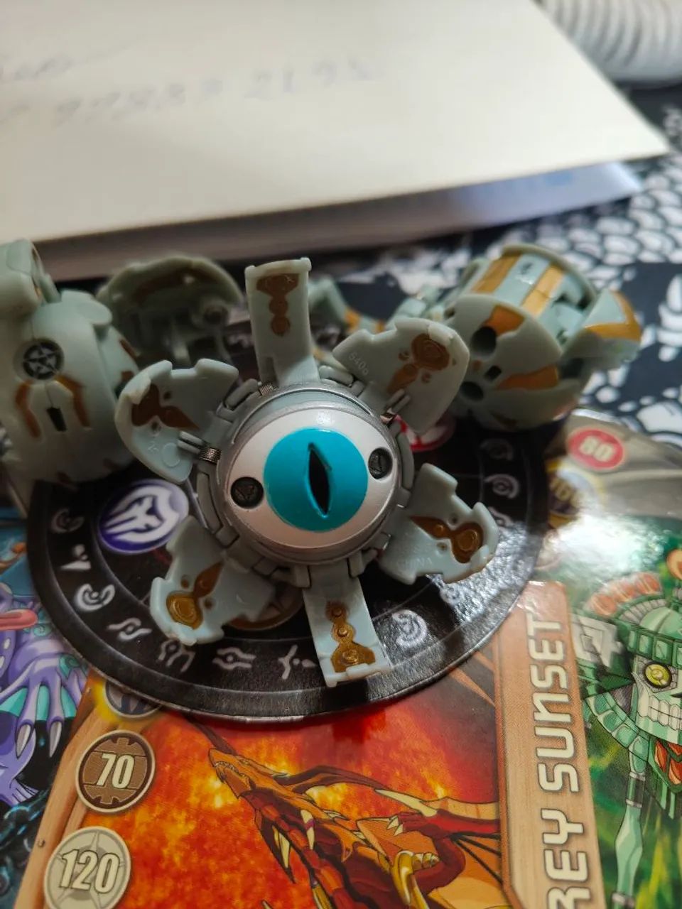 Bakugan combo haos  tentacle hateoid e brontes  - Foto 4