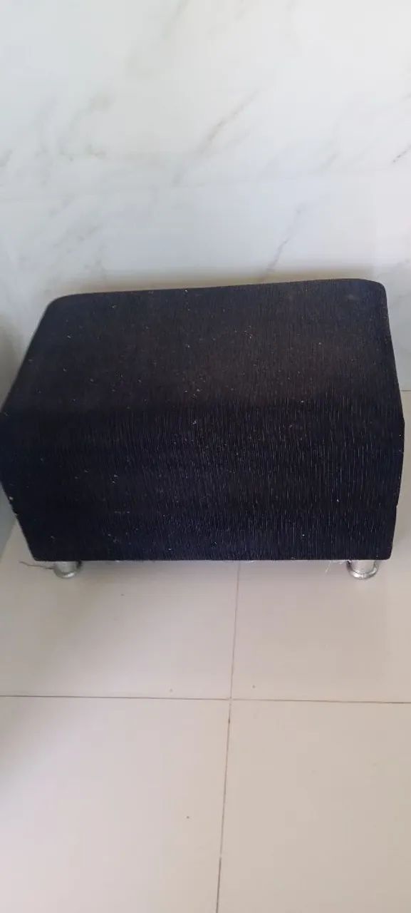 Vendo puff em tecido sued azul marinho, usado .  - Foto 3