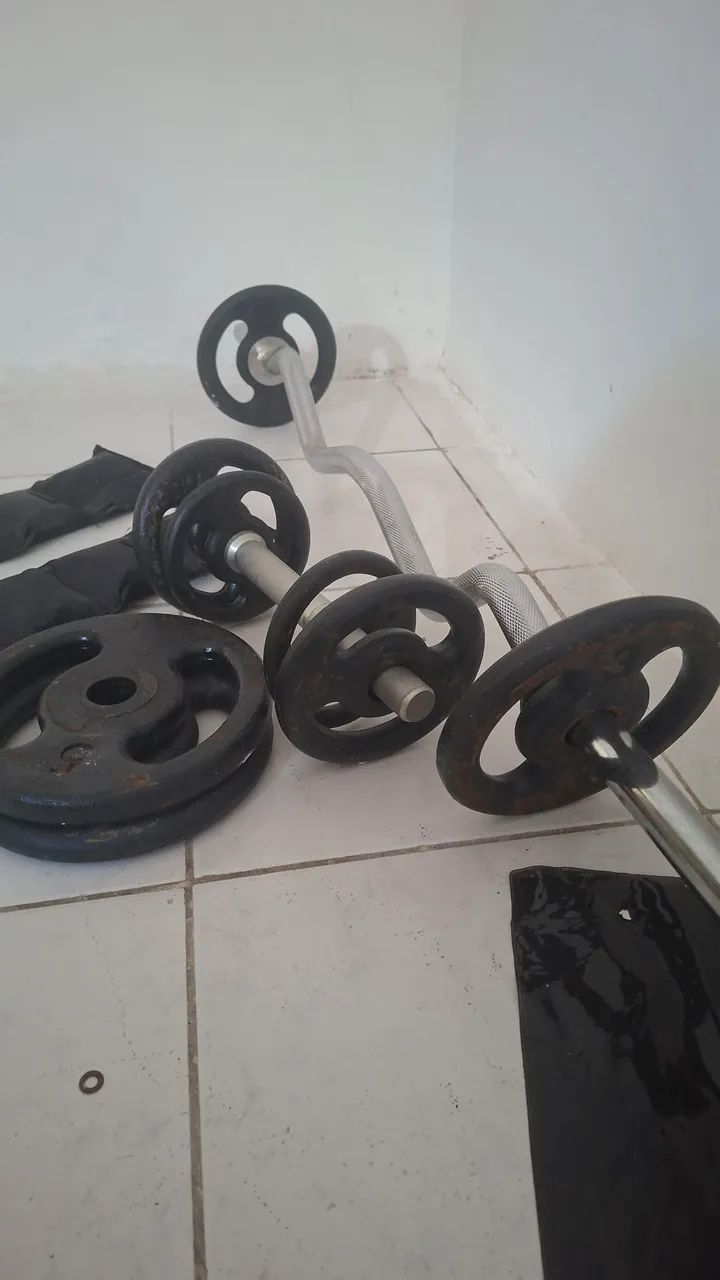 ACADEMIA R$ 400 TUDO