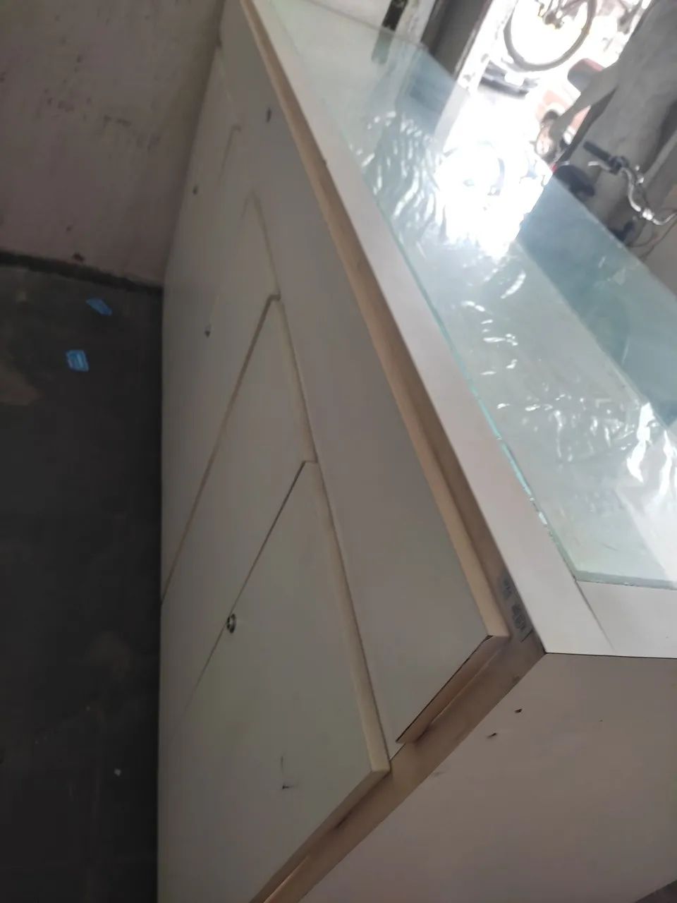 3 balcão fórmicas e vidros  - Foto 2