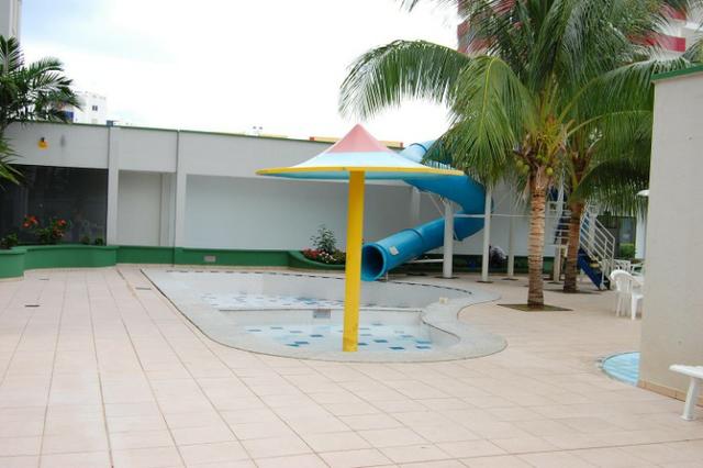 Apto no centro de 2 quartos com 8 piscinas no aquarius no setor Oeste