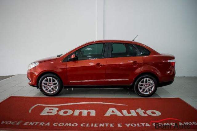 Fiat Grand Siena 1.6 Essence I-motion 2013 - Foto 5