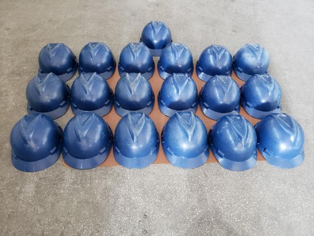 19 capacetes azul royal MSA V-Guard sem carneira - Foto 2