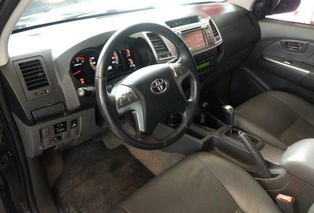 Hilux CD Srv 3.0 4x4 Diesel 2015 - Foto 3