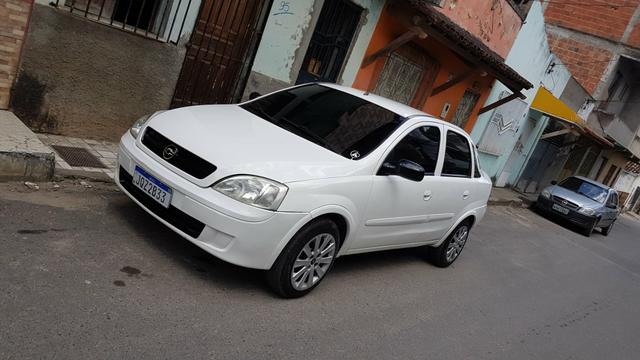 Corsa sedan - Foto 2