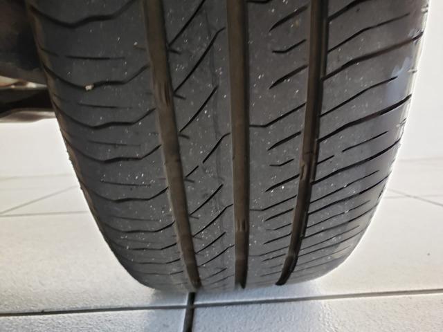 Nissan March 1.0 SV 2015 - Foto 11