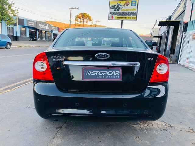 Ford focus sedan guia tooop de linha - Foto 7