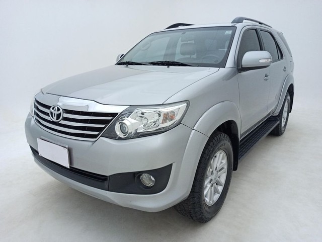 TOYOTA HILUX SW4 SR 4X2 2.7/ 2.7 FLEX 16V AUT.