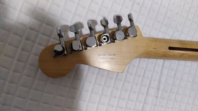 Guitarra Fender Squier Califórnia - Customizada - Foto 4