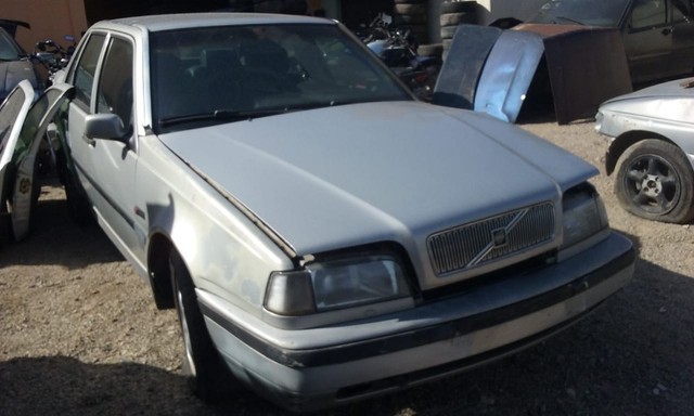 Sucata de Volvo 460 GLT 94/95 para retirada de peças - Parabrisa Quebrado - Foto 3