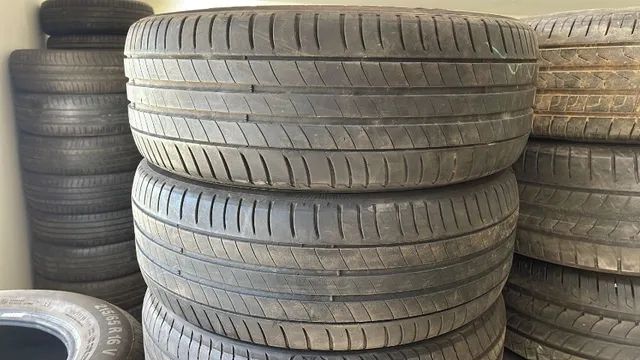 Pneu 205/55/16  Michelin 90% de borracha