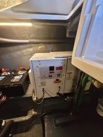 Focker 366 HT 2024 x2 Mercruiser 250 HP ñ Phantom Sedna Sessa Armatti Triton - Foto 6